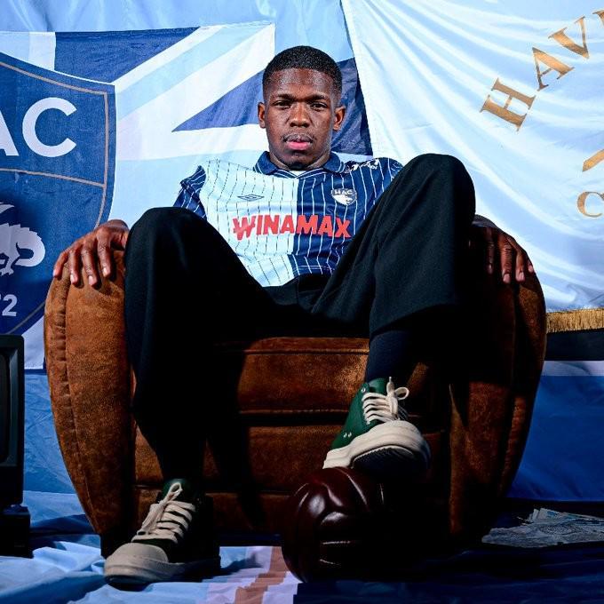 开云-官方：勒阿弗尔租借萨尔茨堡红牛中场杜瓦特