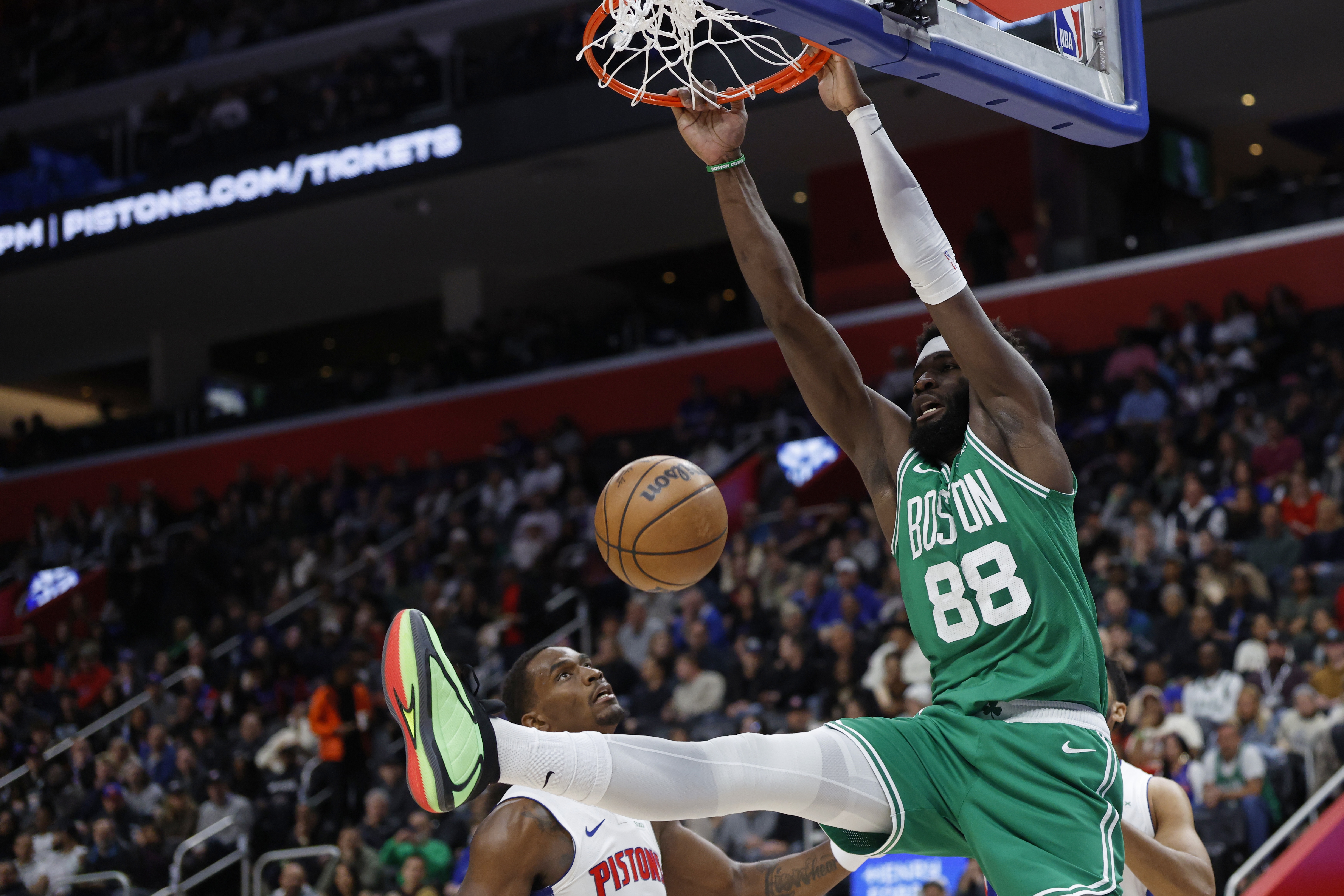 开云体育入口-单场5封盖！布朗：我们非常依赖科塔 他要继续保持这种状态