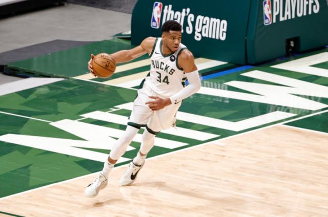 开云体育APP下载-22记穿云箭击穿热火防线 雄鹿三分复苏统治G2