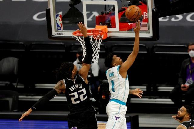 70秒领先8分两罚一掷怎么输？国王打出完美教学局