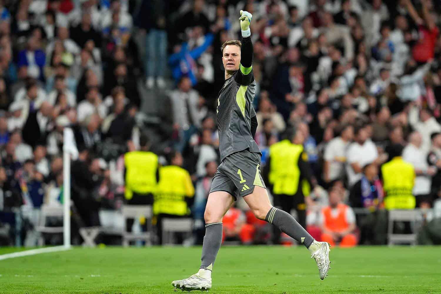 开云体育入口-续约？诺伊尔：一切皆有可能，我喜欢与这些队友、教练共事