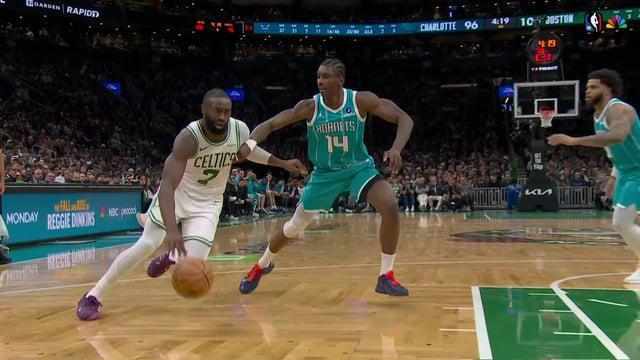 开云APP-裁判吹了杰伦·布朗翻腕，整个联盟都慌了